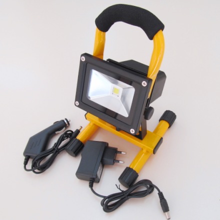 10W Акумулаторен LED ПРОЖЕКТОР 4500К със Стойка 10W Акумулаторен LED ПРОЖЕКТОР 4500К със Стойка